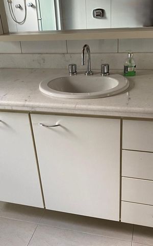 Apartamento à venda com 165m², 3 quartos e 1 vaga Apartamento à venda com 165m², 3 quartos e 1 vagaBanheiro da Suíte
