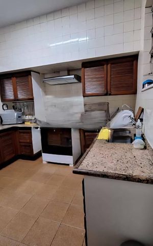 Apartamento à venda com 242m², 4 quartos e 1 vaga