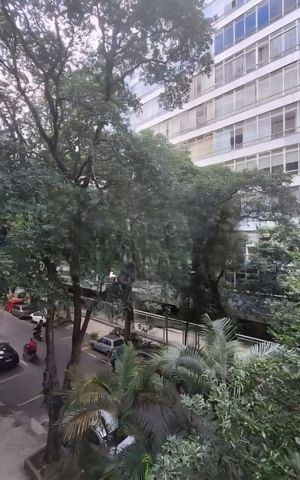 Apartamento à venda com 242m², 4 quartos e 1 vaga