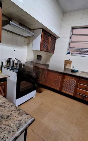 Apartamento à venda com 242m², 4 quartos e 1 vaga