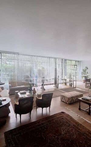 Apartamento à venda com 242m², 4 quartos e 1 vaga