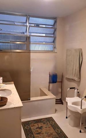 Apartamento à venda com 242m², 4 quartos e 1 vaga