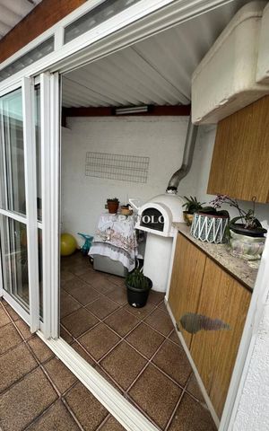 Casa à venda com 275m², 5 quartos e 2 vagas