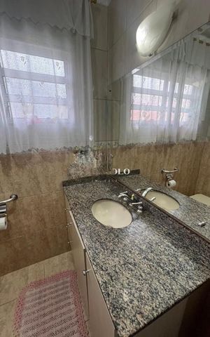 Casa à venda com 275m², 5 quartos e 2 vagas