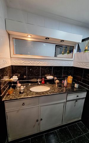 Apartamento à venda com 75m², 2 quartos e sem vagaBanheiro da Suíte