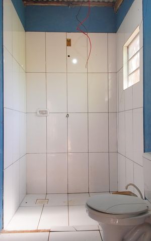 Casa à venda com 100m², 4 quartos e 2 vagasBanheiro 2