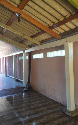 Casa à venda com 100m², 4 quartos e 2 vagasGaragem