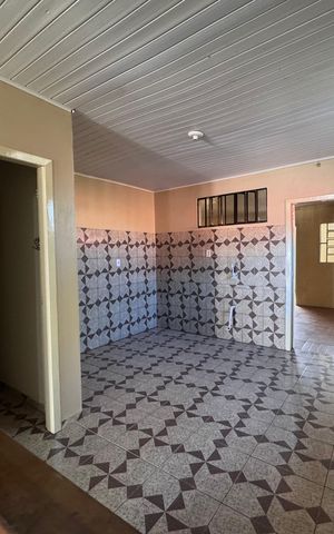 Casa à venda com 79m², 4 quartos e 1 vagaSala
