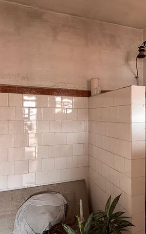 Casa à venda com 280m², 2 quartos e 1 vaga Casa à venda com 280m², 2 quartos e 1 vagaBanheiro de serviço