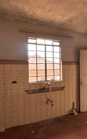 Casa à venda com 280m², 2 quartos e 1 vaga Casa à venda com 280m², 2 quartos e 1 vagaQuarto de Serviço 2