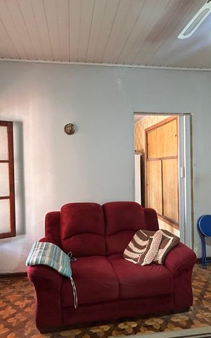 Casa à venda com 280m², 2 quartos e 1 vaga Casa à venda com 280m², 2 quartos e 1 vagaSala