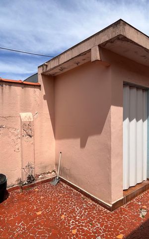 Casa à venda com 280m², 2 quartos e 1 vaga Casa à venda com 280m², 2 quartos e 1 vagaQuintal