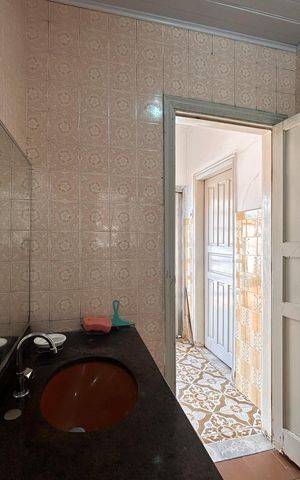 Casa à venda com 280m², 2 quartos e 1 vaga Casa à venda com 280m², 2 quartos e 1 vagaBanheiro