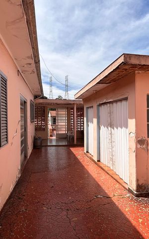 Casa à venda com 280m², 2 quartos e 1 vaga Casa à venda com 280m², 2 quartos e 1 vagaQuintal