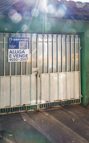 Casa à venda com 160m², 3 quartos e 2 vagasPlaquinha