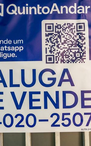 Casa à venda com 160m², 3 quartos e 2 vagasPlaquinha