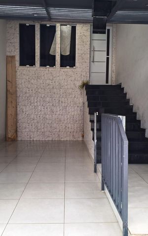 Casa à venda com 112m², 3 quartos e 1 vaga Casa à venda com 112m², 3 quartos e 1 vagaGaragem