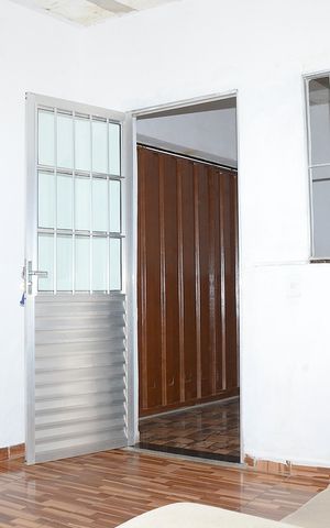 Casa para alugar com 250m², 2 quartos e 2 vagasSala