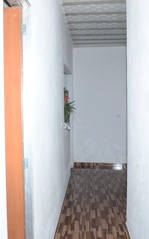 Casa para alugar com 250m², 2 quartos e 2 vagasCorredor