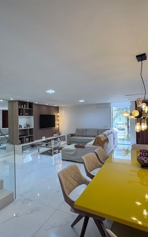 Casa de condomínio à venda com 407m², 5 quartos e 2 vagas Casa de condomínio à venda com 407m², 5 quartos e 2 vagasSala