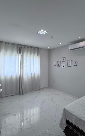 Casa de condomínio à venda com 407m², 5 quartos e 2 vagas Casa de condomínio à venda com 407m², 5 quartos e 2 vagasSuíte 4
