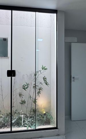 Casa de condomínio à venda com 407m², 5 quartos e 2 vagas Casa de condomínio à venda com 407m², 5 quartos e 2 vagasQuarto