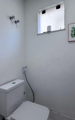 Casa de condomínio à venda com 407m², 5 quartos e 2 vagas Casa de condomínio à venda com 407m², 5 quartos e 2 vagasLavabo