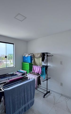 Casa de condomínio à venda com 407m², 5 quartos e 2 vagas Casa de condomínio à venda com 407m², 5 quartos e 2 vagasQuarto de Serviço