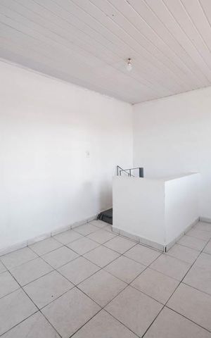 Casa à venda com 75m², 2 quartos e sem vagaQuarto