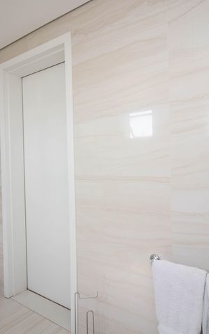 Apartamento para alugar com 154m², 3 quartos e 3 vagas Apartamento para alugar com 154m², 3 quartos e 3 vagasBanheiro da Suíte 1