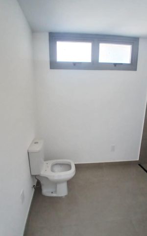 Studio para alugar com 27m², 1 quarto e sem vaga Studio para alugar com 27m², 1 quarto e sem vagaBanheiro
