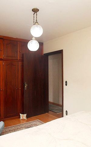 Casa à venda com 350m², 3 quartos e 3 vagasSuíte