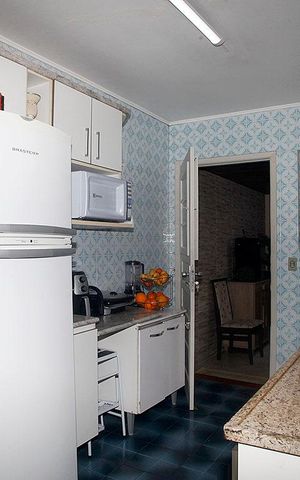 Casa à venda com 350m², 3 quartos e 3 vagasCozinha