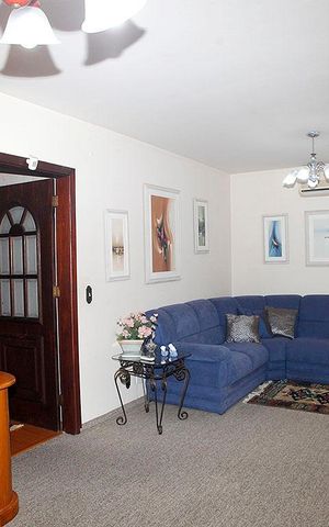 Casa à venda com 350m², 3 quartos e 3 vagasSala 1