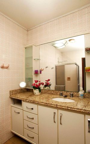 Casa à venda com 350m², 3 quartos e 3 vagasBanheiro 2