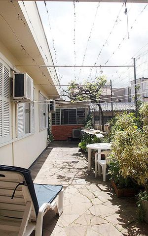 Casa à venda com 350m², 3 quartos e 3 vagasQuintal