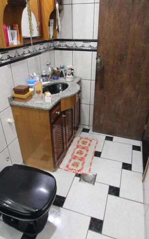 Casa à venda com 511m², 4 quartos e 4 vagasBanheiro da Suíte