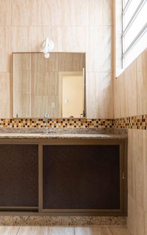 Apartamento à venda com 150m², 3 quartos e sem vagaBanheiro