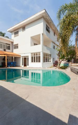 Casa à venda com 420m², 4 quartos e 6 vagasPiscina