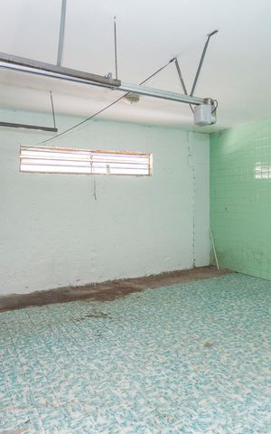 Casa à venda com 420m², 4 quartos e 6 vagasGaragem
