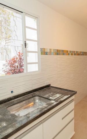 Casa à venda com 420m², 4 quartos e 6 vagasCozinha da Edícula