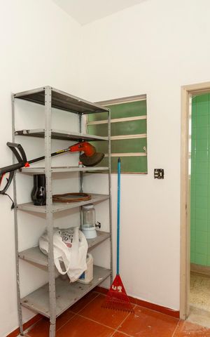 Casa à venda com 420m², 4 quartos e 6 vagasQuarto de Serviço