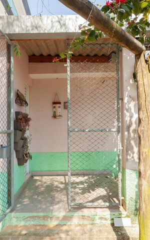 Casa à venda com 420m², 4 quartos e 6 vagasEdícula