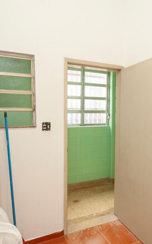 Casa à venda com 420m², 4 quartos e 6 vagasQuarto de Serviço