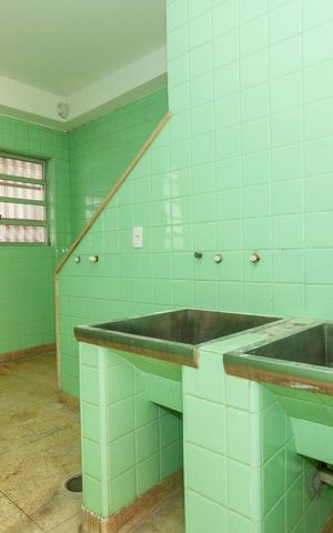 Casa à venda com 420m², 4 quartos e 6 vagasÁrea de Serviço