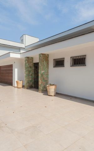 Casa à venda com 420m², 4 quartos e 6 vagasGaragem