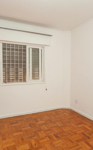 Casa à venda com 420m², 4 quartos e 6 vagasSuíte 2