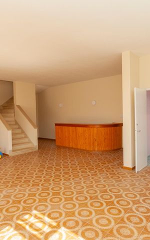 Casa à venda com 420m², 4 quartos e 6 vagasÁrea comum - Piscina