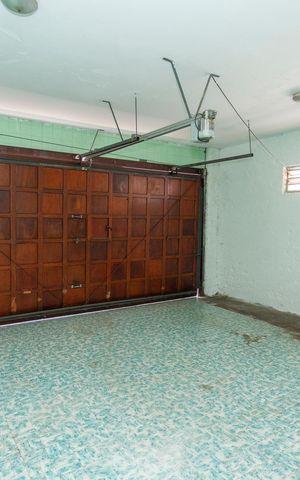 Casa à venda com 420m², 4 quartos e 6 vagasGaragem