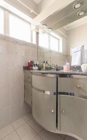 Apartamento à venda com 115m², 2 quartos e 1 vagaBanheiro Social